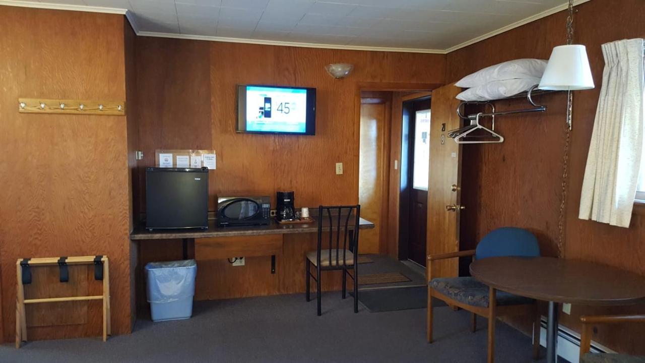 Indianhead Motel Ironwood Extérieur photo
